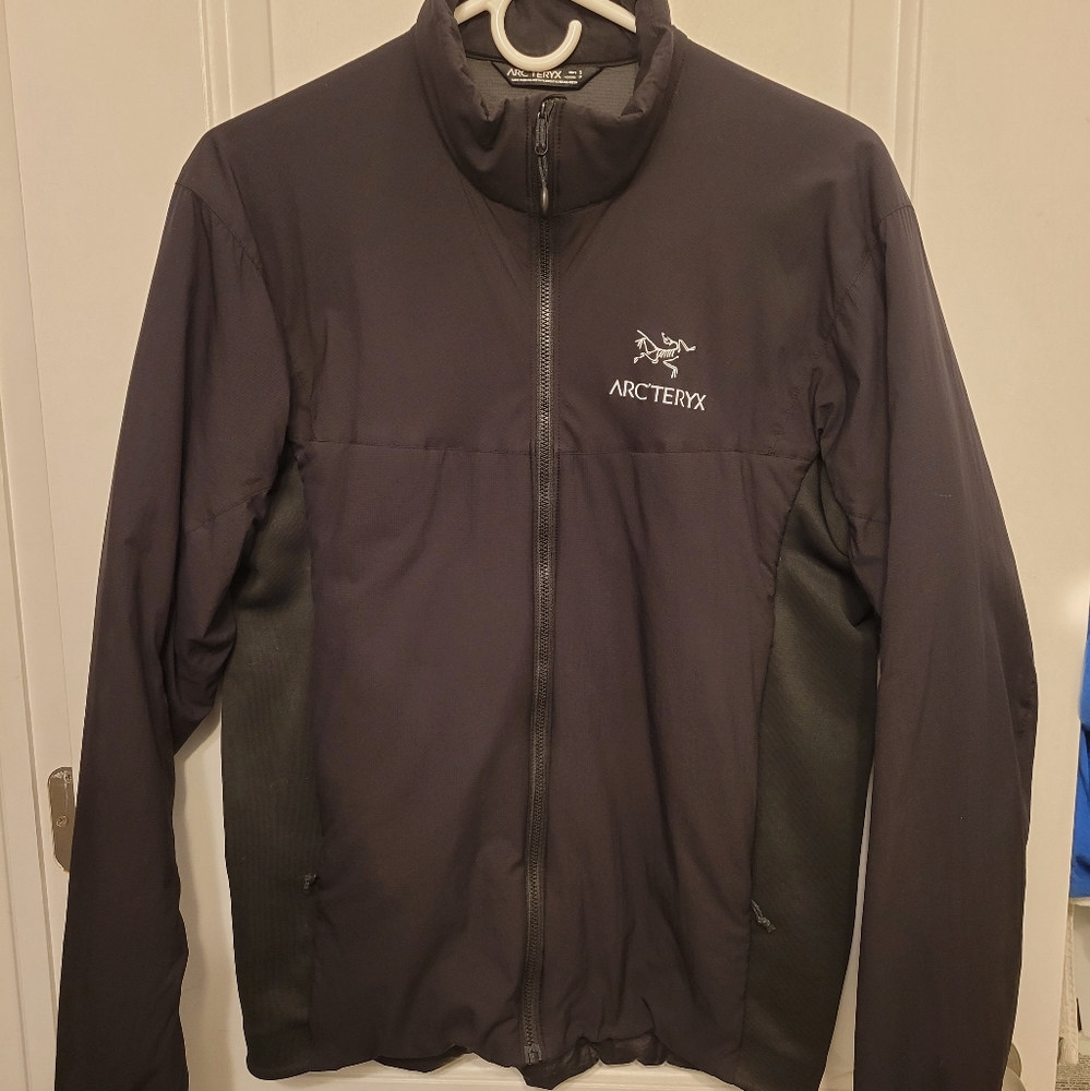 Arc'teryx Atom LT - Black - Small